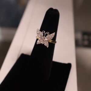 Anillo de Mariposa
