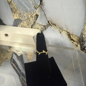 Anillo con hojas or 10k