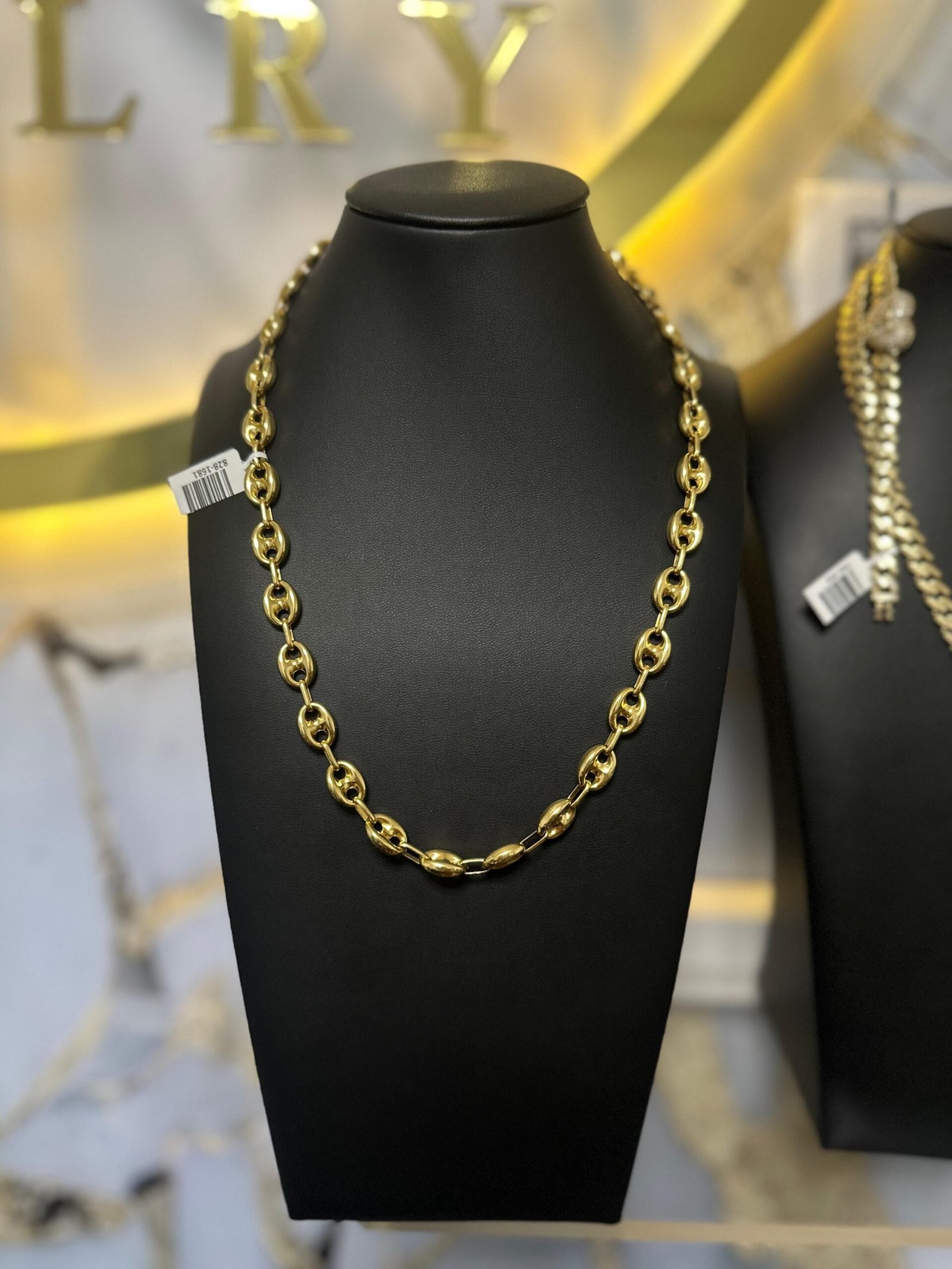 Chain Gigi