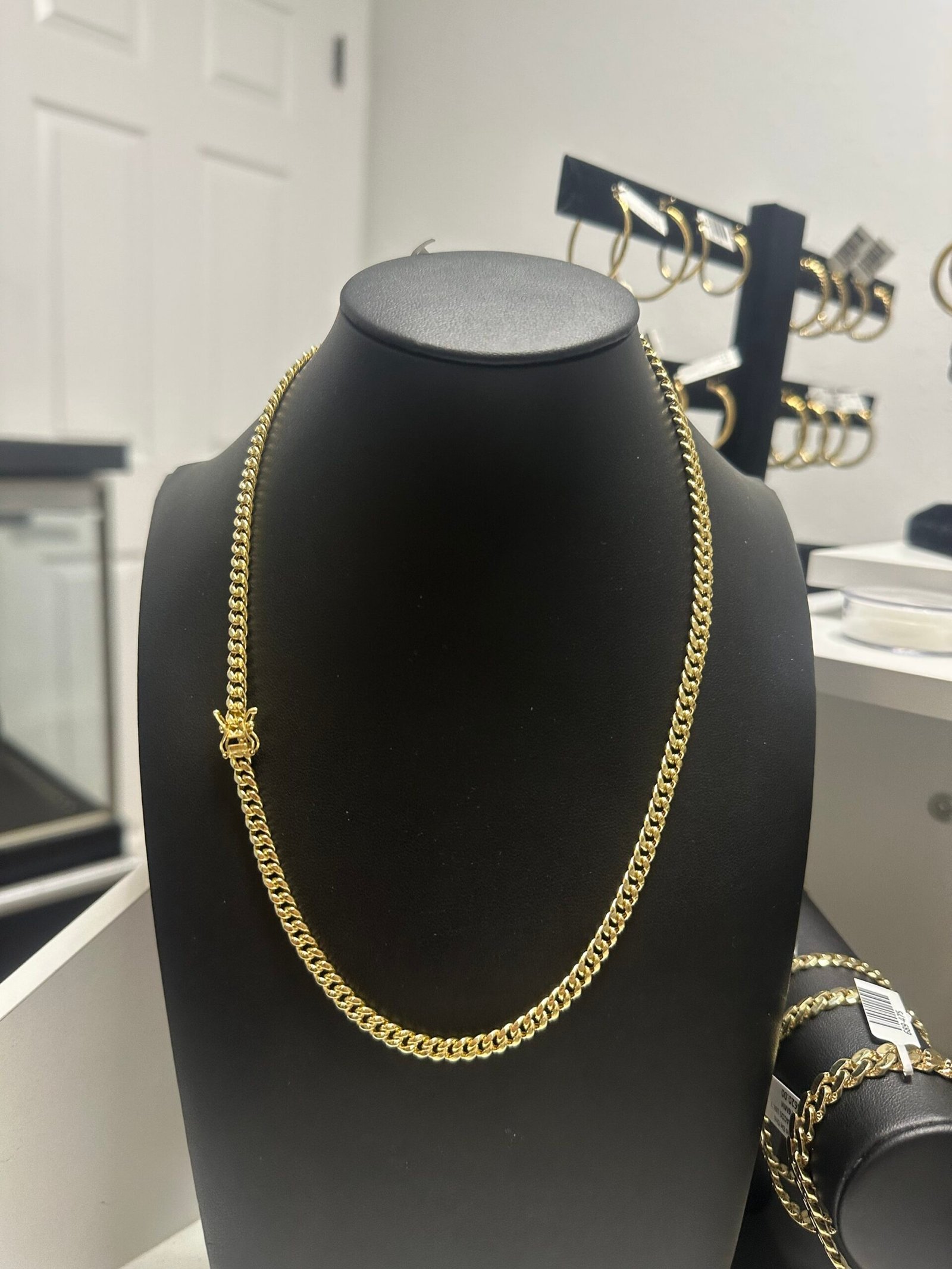 Cuban link size 18 4.2mm semi solid