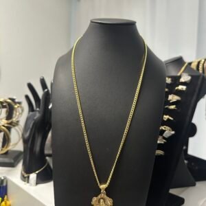 Chain size 22 with pendant
