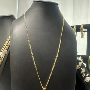 Chain with pendant