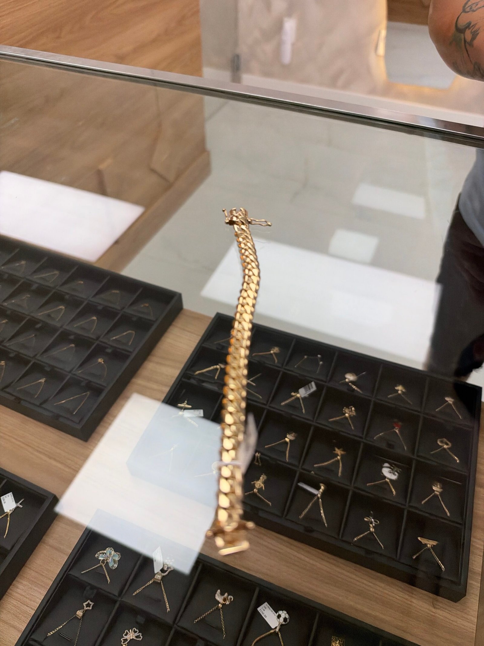 Bracelet